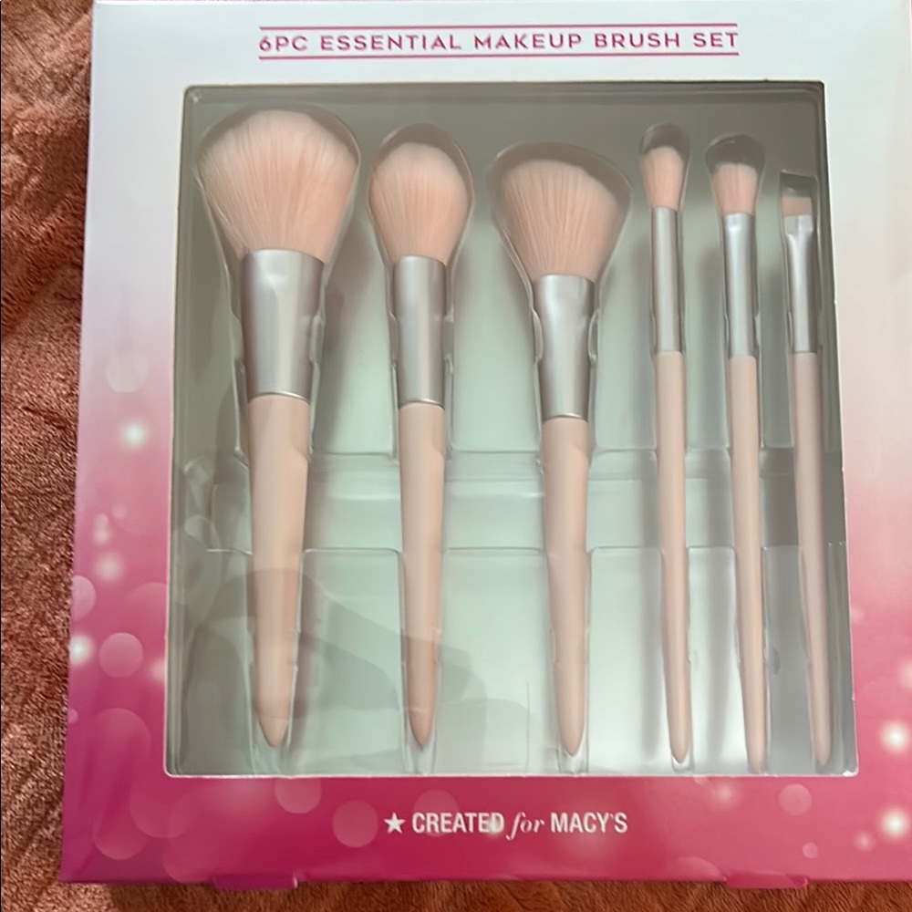 Pink Makeup Brush Set with Soft Bristles and Pastel Handles